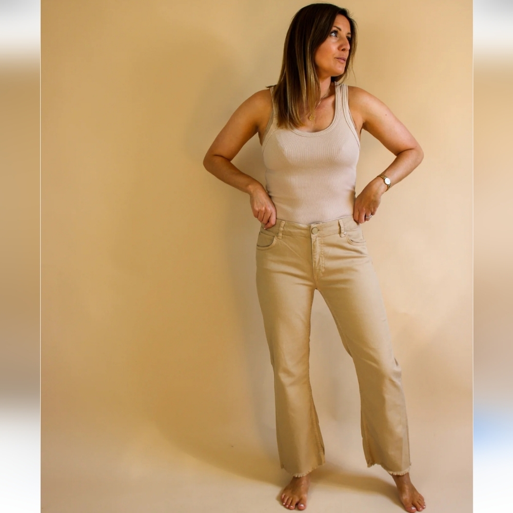 Sandro Paris Tan Straight-Leg Frayed Hem Jeans. Size 40